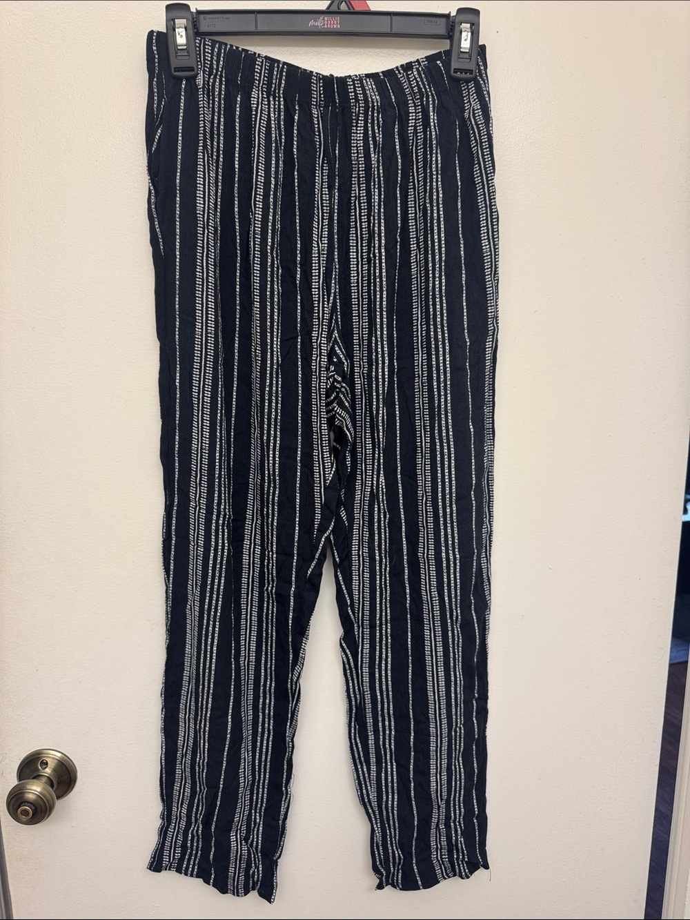 NWT Light Weight Rayon black & white striped pants in Medium